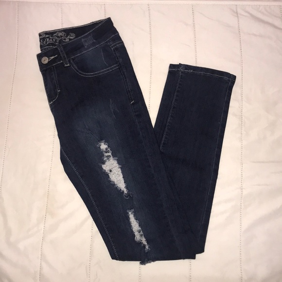 NWOT Wax Distressed Jeans - Picture 6 of 6